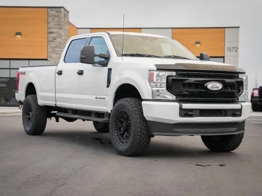 2022 Ford F-350 XLT photo 1