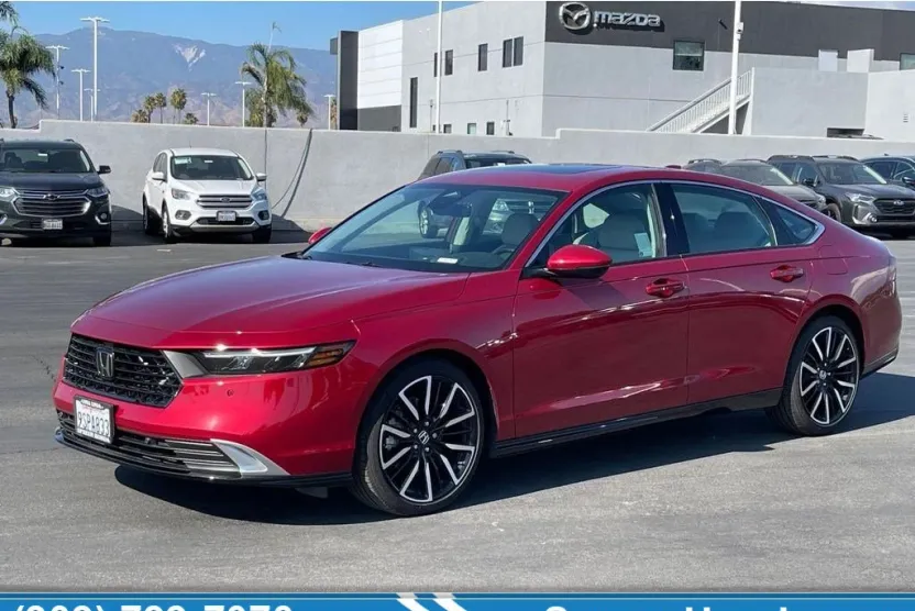 2025 Honda Accord Hybrid Touring photo 1