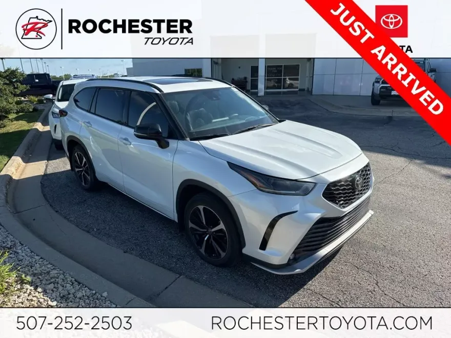 2022 Toyota Highlander XSE photo 1