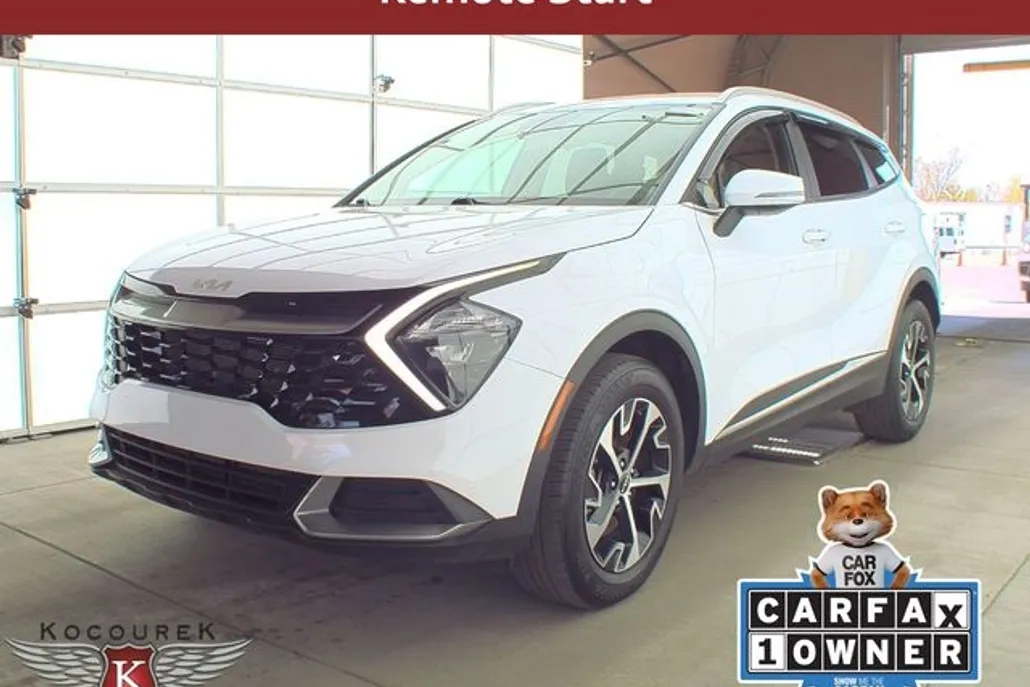 2023 Kia Sportage EX photo 1