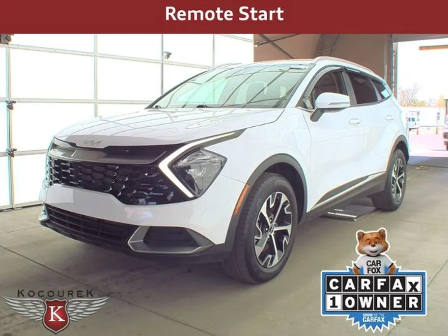 2023 Kia Sportage EX photo 1