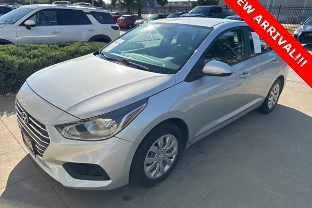 2021 Hyundai Accent SE photo 1