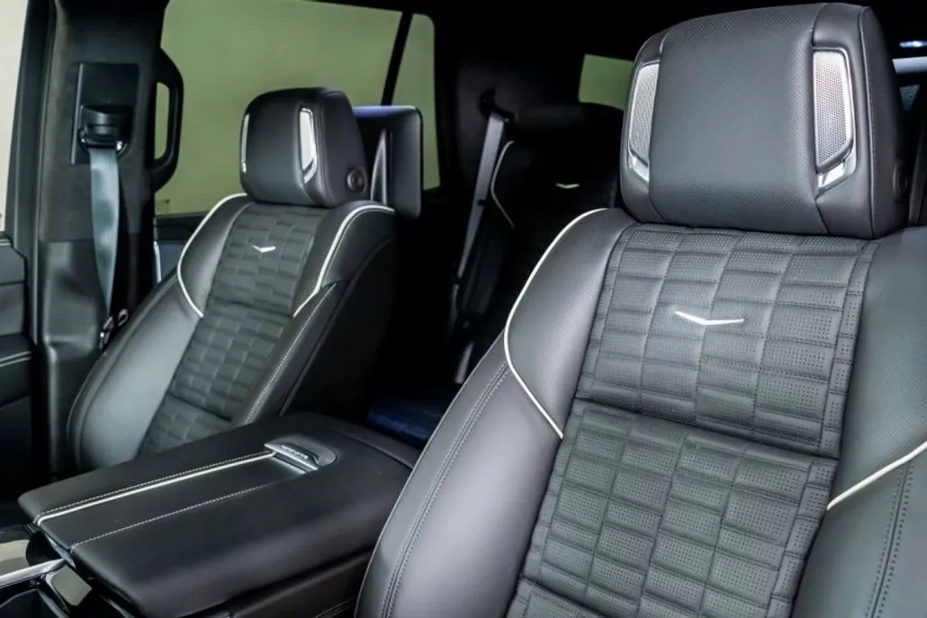 2025 Cadillac Escalade V-Series photo 1