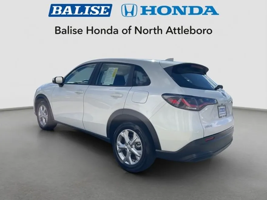 2025 Honda HR-V LX photo 1