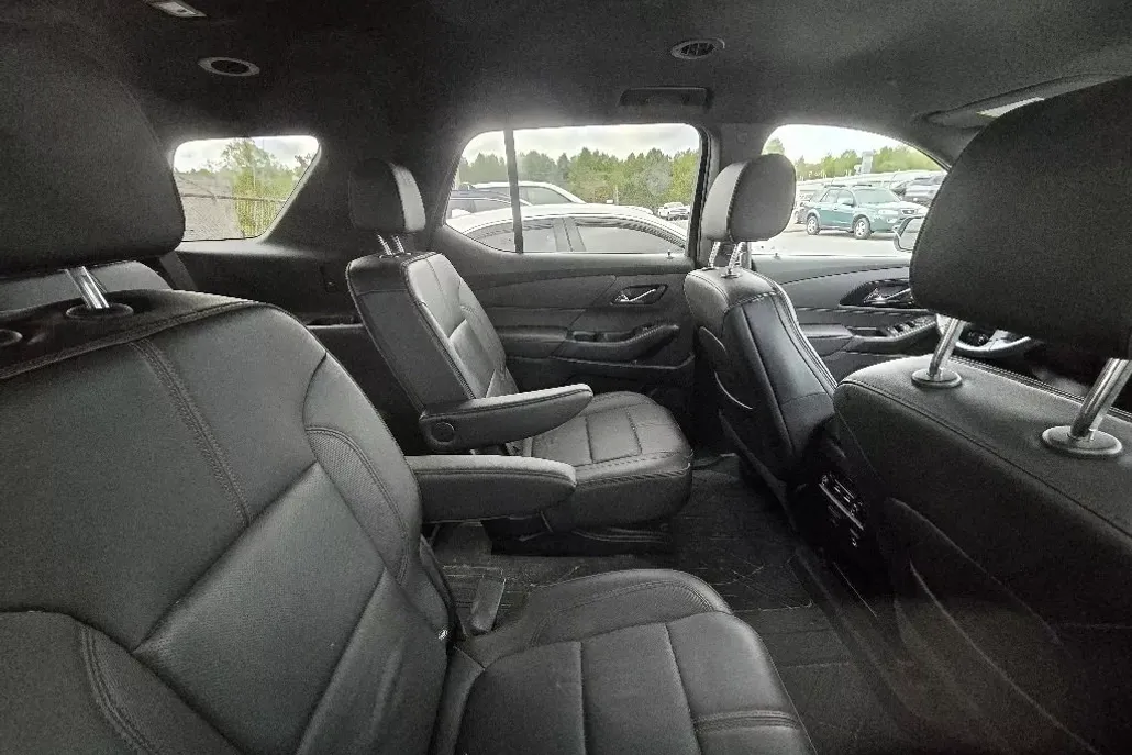 2022 Chevrolet Traverse RS photo 1