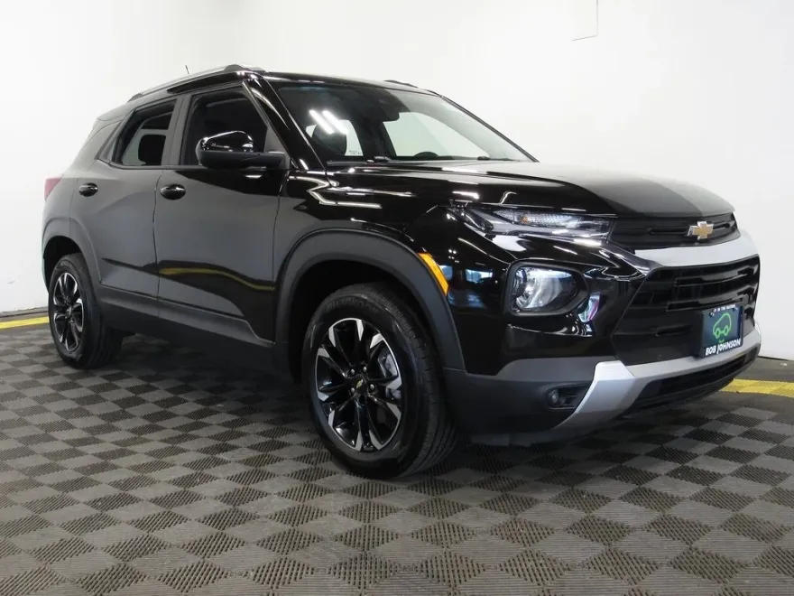 2022 Chevrolet Trailblazer LT photo 1