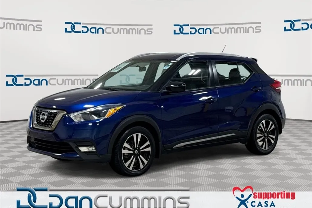 2019 Nissan Kicks SR photo 1