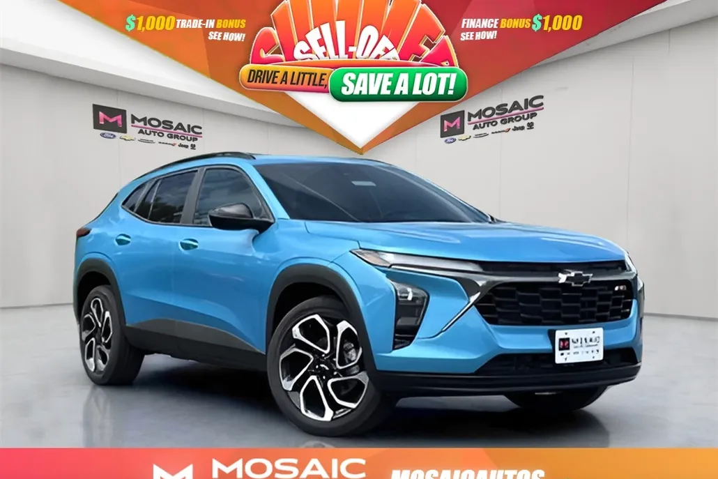 2025 Chevrolet Trax LT photo 1