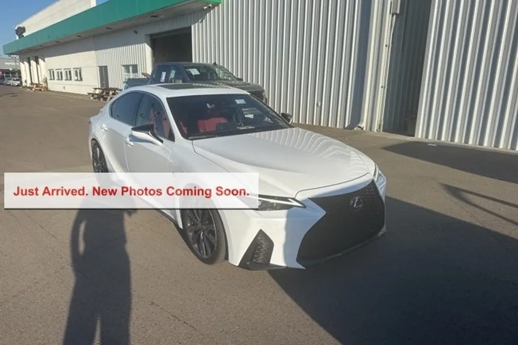 2022 Lexus IS 350 F SPORT photo 1