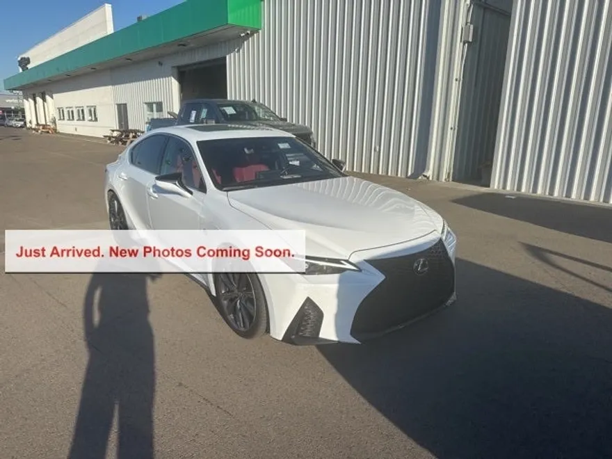 2022 Lexus IS 350 F SPORT photo 1
