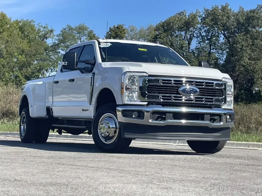 2024 Ford F-350 XLT photo 1