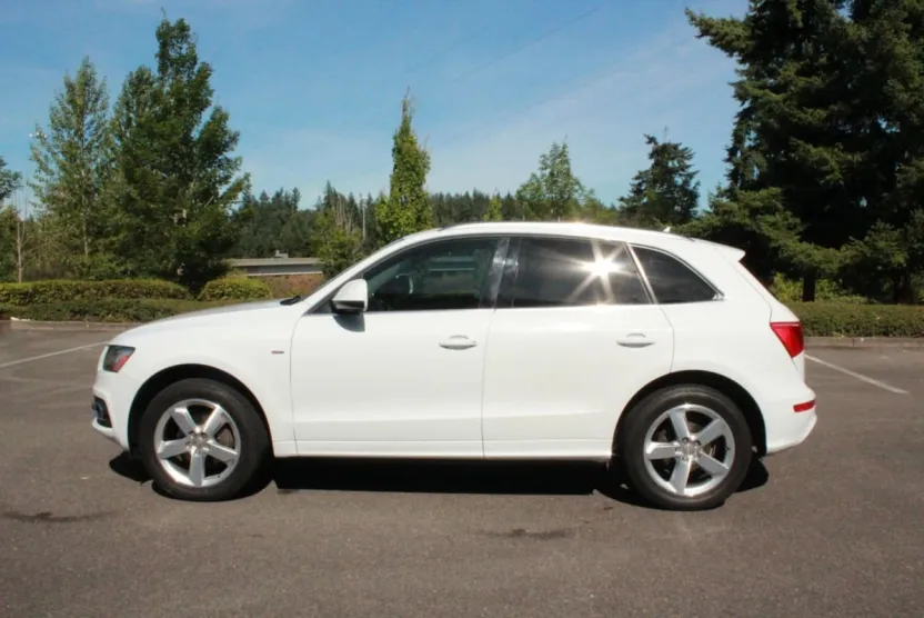 2012 Audi Q5 Prestige photo 1