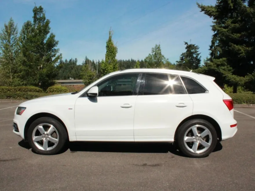 2012 Audi Q5 Prestige photo 1