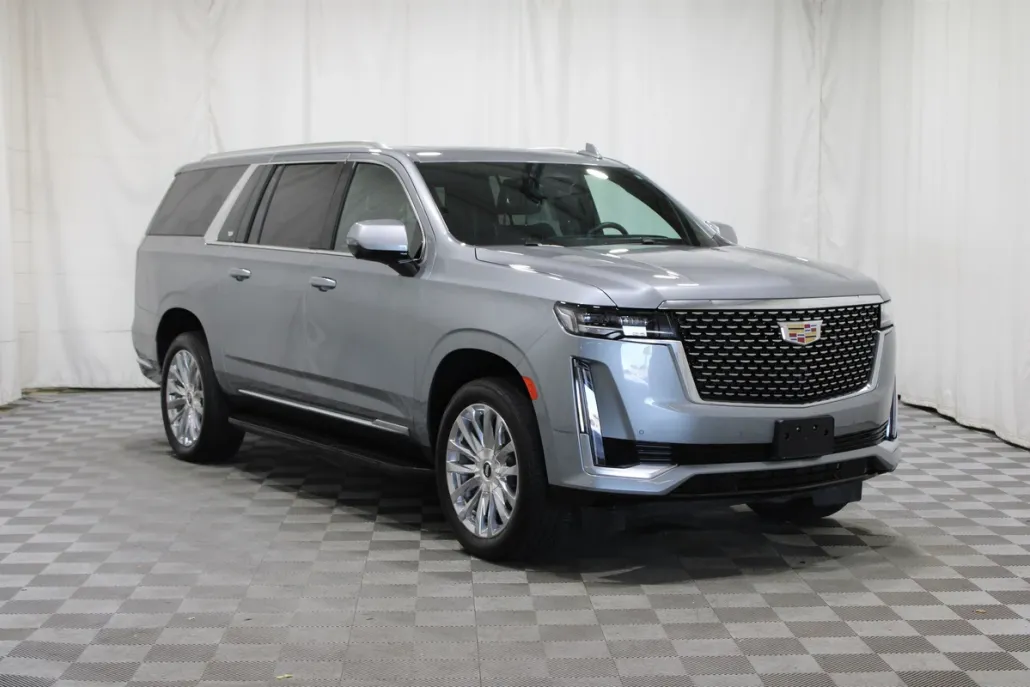 2024 Cadillac Escalade ESV Premium Luxury photo 1