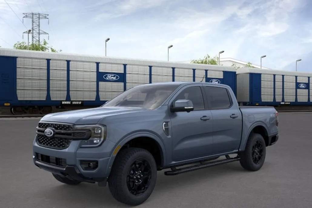 2025 Ford Ranger Lariat photo 1