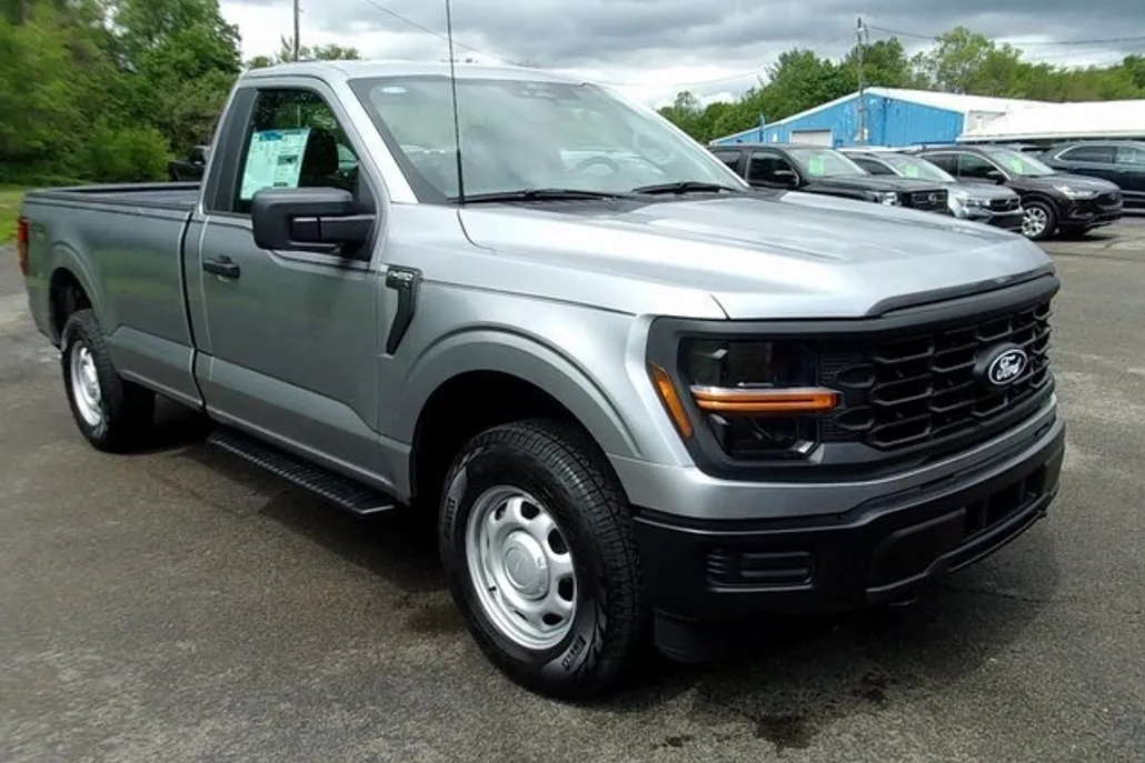 2025 Ford F-150 XL photo 1