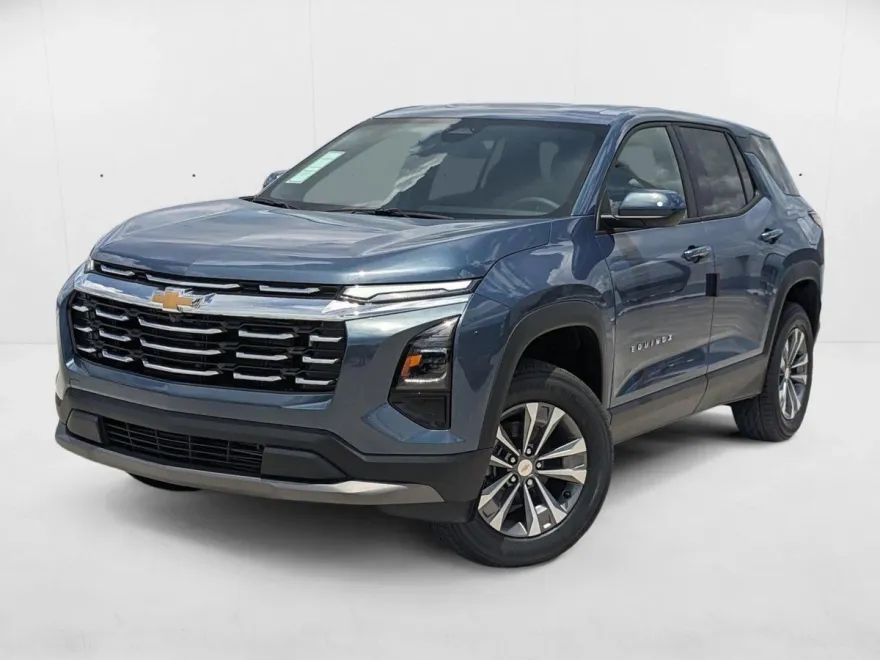 2026 Chevrolet Equinox LT photo 1