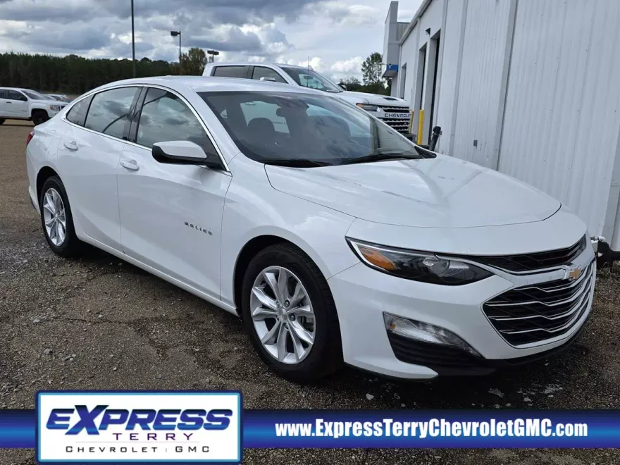 2024 Chevrolet Malibu 1LT photo 1