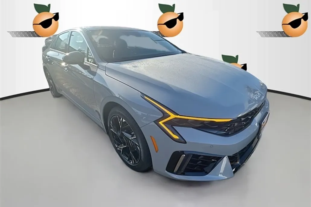 2026 Kia K5 GT-Line photo 1