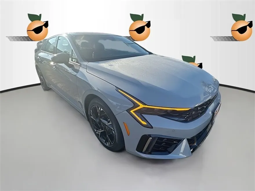2026 Kia K5 GT-Line photo 1