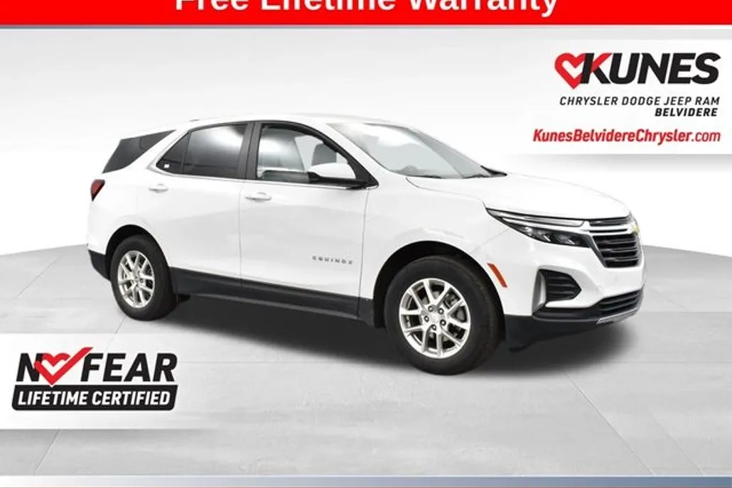 2024 Chevrolet Equinox LT photo 1