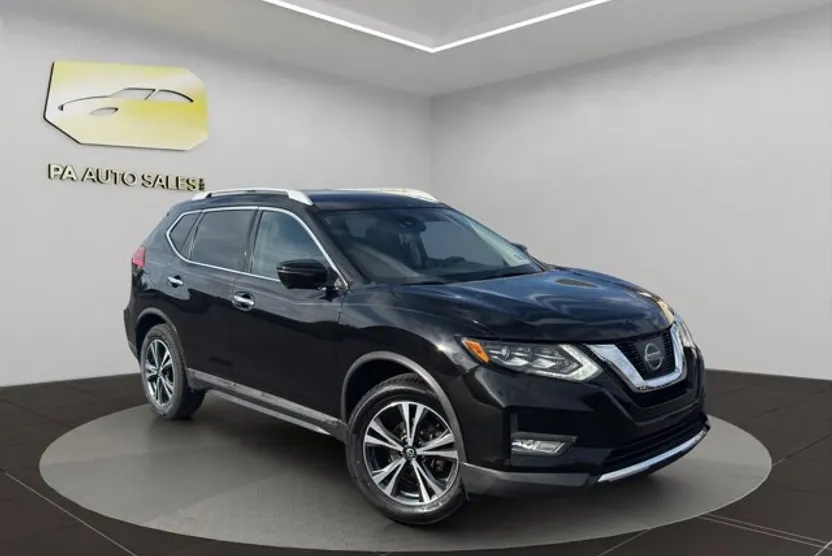 2017 Nissan Rogue SL photo 1