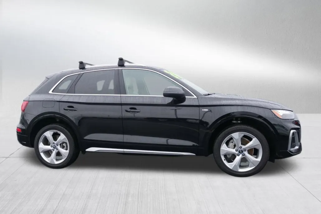 2024 Audi Q5 S line Premium Plus photo 1