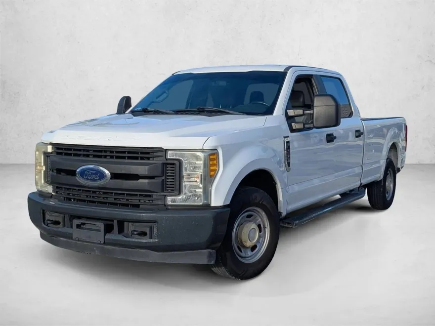 2017 Ford F-250 XL photo 1