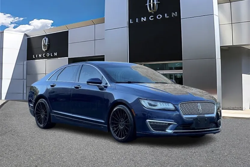 2017 Lincoln MKZ Reserve photo 1