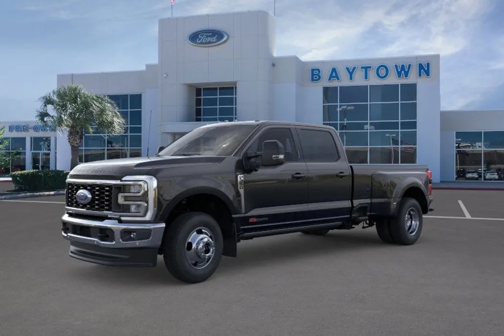 2025 Ford F-350 Lariat photo 1
