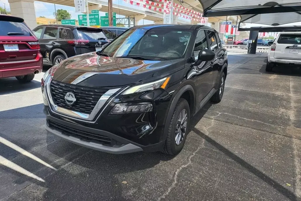 2023 Nissan Rogue S photo 1