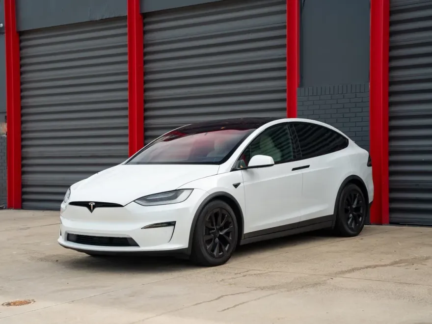 2023 Tesla Model X photo 1
