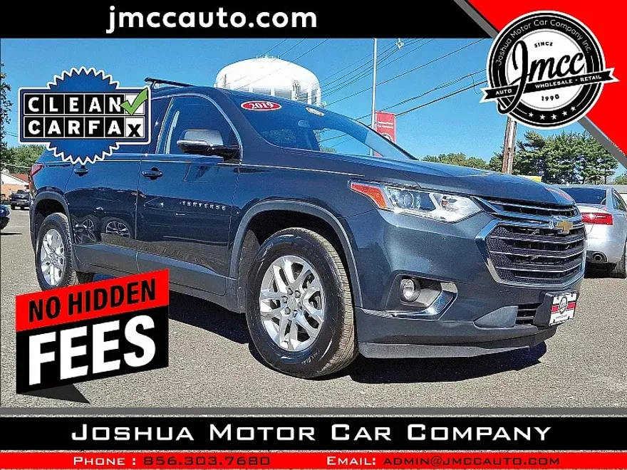 2019 Chevrolet Traverse Cloth 1LT photo 1