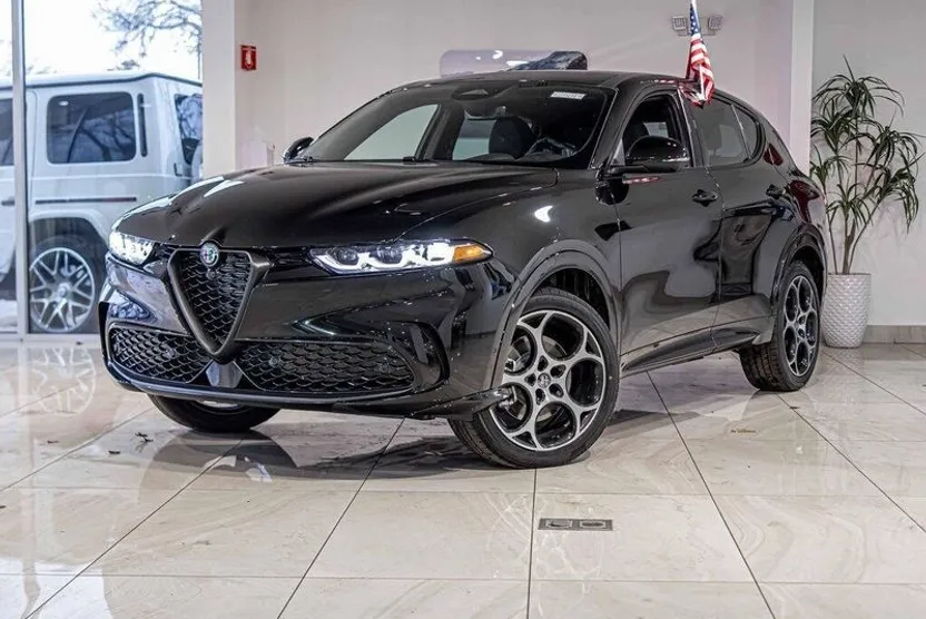 2025 Alfa Romeo Tonale Veloce photo 1