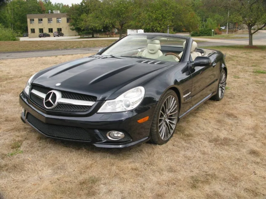 2009 Mercedes Benz SL 550 photo 1