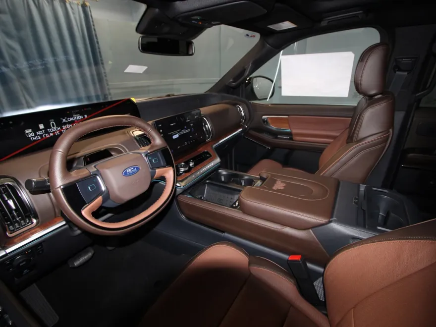 2025 Ford Expedition MAX King Ranch photo 1