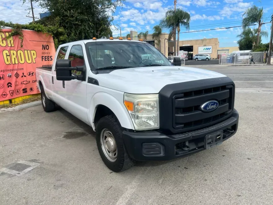 2015 Ford F-350 photo 1