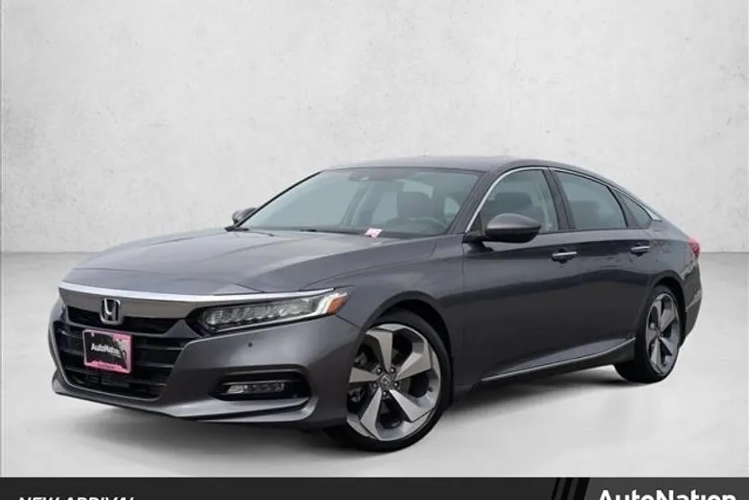 2018 Honda Accord Touring 2.0T photo 1