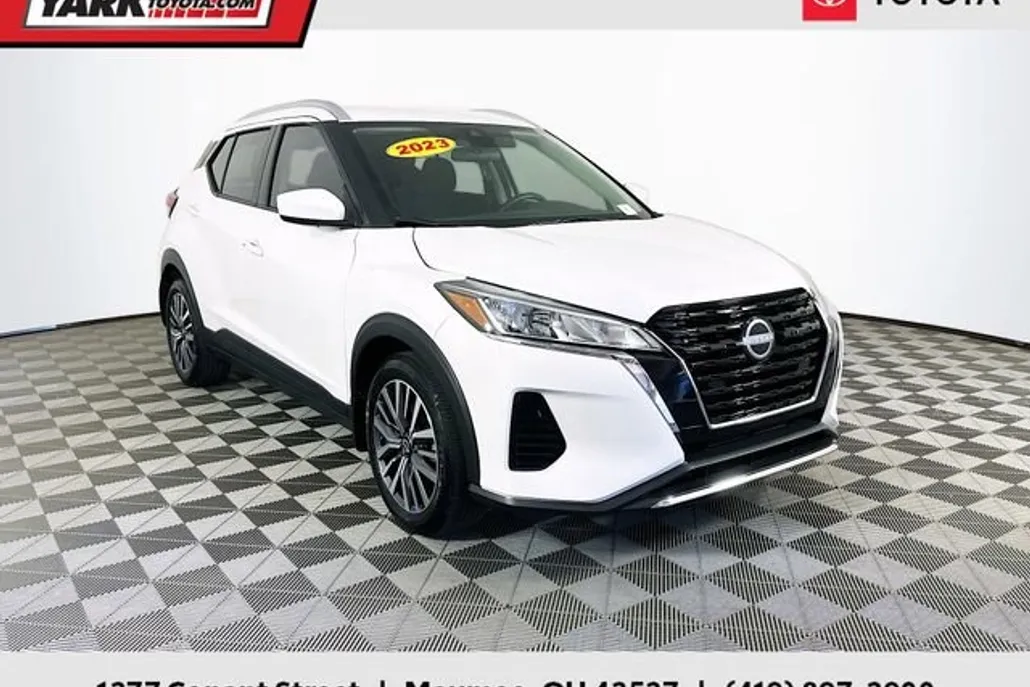 2023 Nissan Kicks SV photo 1