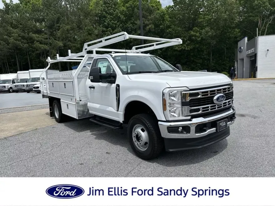 2024 Ford F-350 XL photo 1