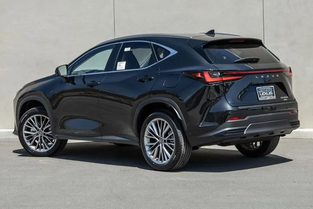 2026 Lexus NX 350h Luxury AWD photo 1