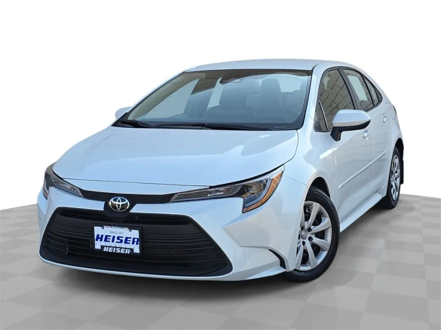 2023 Toyota Corolla LE photo 1