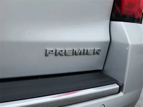 2019 Chevrolet Tahoe Premier photo 4