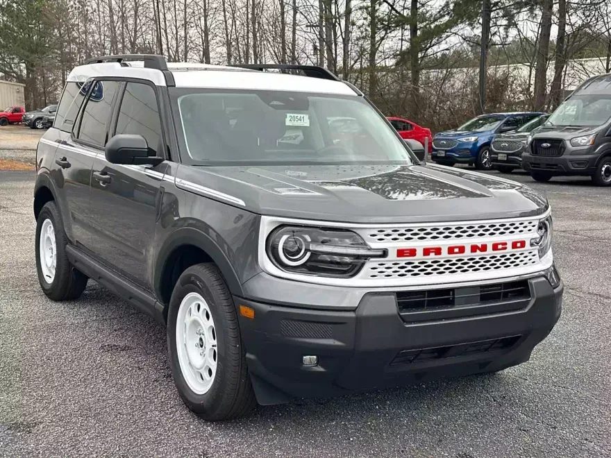 2025 Ford Bronco Sport Heritage photo 1