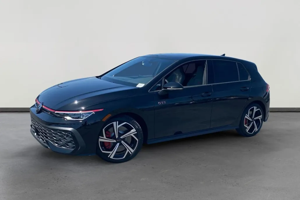 2025 Volkswagen Golf GTI SE photo 1