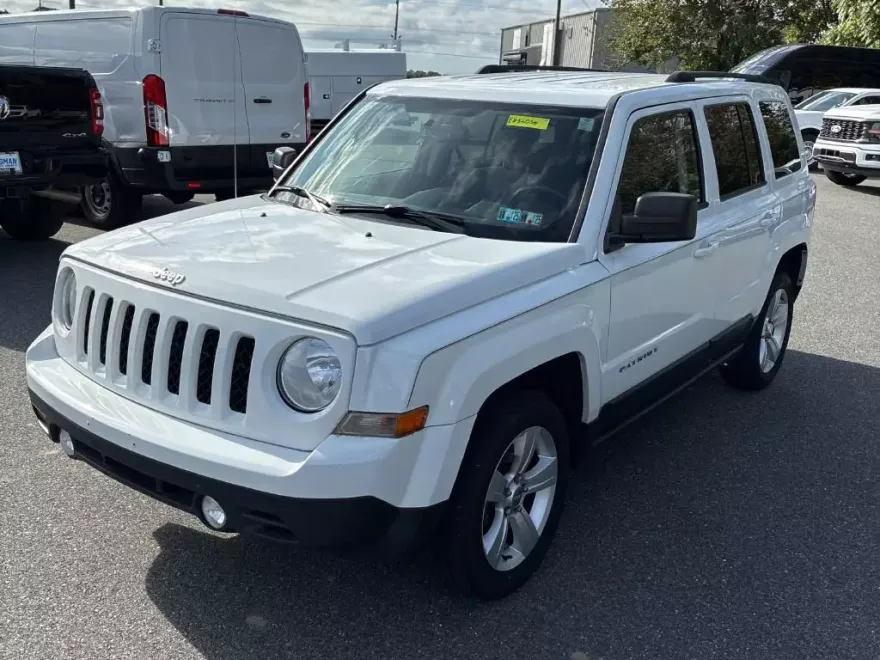 2014 Jeep Patriot Latitude photo 1
