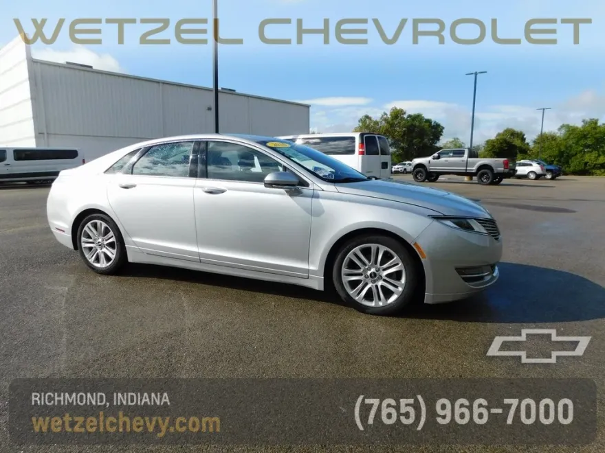 2016 Lincoln MKZ Hybrid photo 1