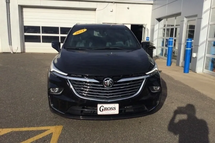 2024 Buick Enclave Premium photo 1