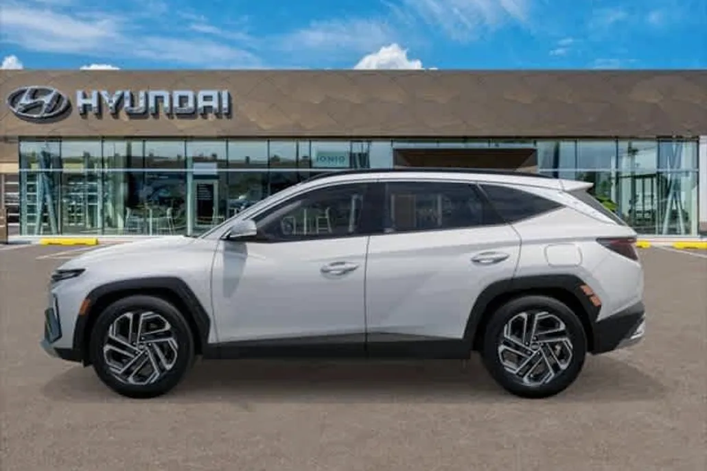 2025 Hyundai Tucson Limited photo 1