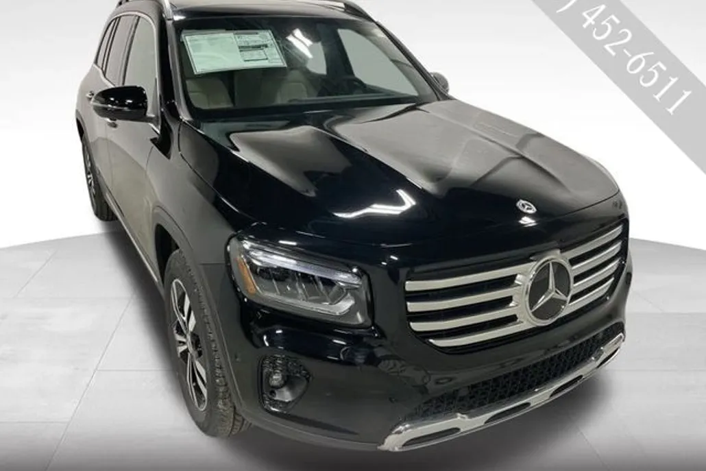 2025 Mercedes Benz GLB 250 4MATIC photo 1